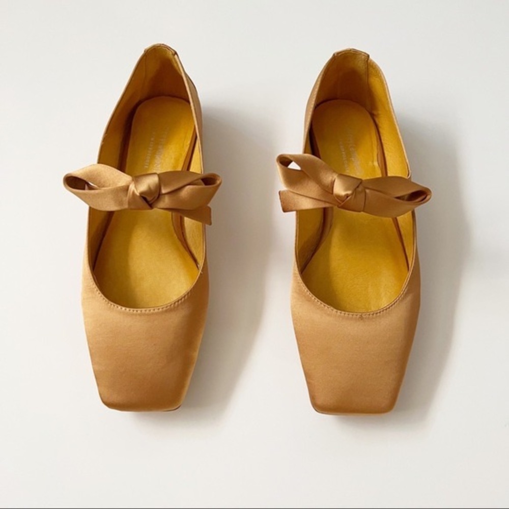 Brand new Jeffrey Campbell Anthropologie Bow Ballet Flats Size 7